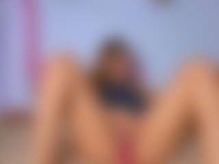 Live cam show with pollygrey - Petite on Camsoda