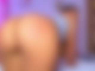 Live cam show with pollygrey - Striptease on Camsoda