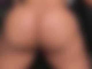 Live cam show with Kattysoto - Strip Black on Pornisteam.com