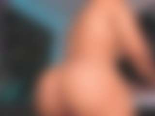 Live cam show with Kattysoto - Shaved Pussy on sexytreat.net