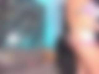 Live cam show with Kattysoto - Ebony Big Tits on livesuperchat.net