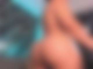 Live cam show with Kattysoto - Fingers on Instabang