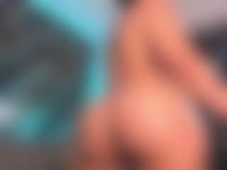 Live cam show with Kattysoto - Spank Ebony on Camsoda