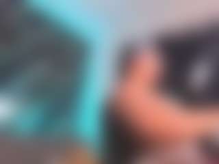 Live cam show with Kattysoto - Shaved Pussy on AdultVida.com