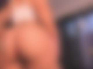 Live cam show with Kattysoto - Fingers on Strip Flash - Live Sex Shows
