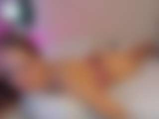 Live cam show with Luna-Vibee - Smoking on Camsoda Late Night