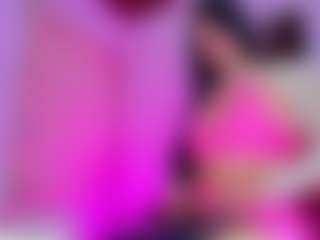 Live cam show with Karen-Rosee - Spank on StripNow