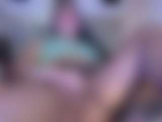 Karen-Rosee's Live Sex Cam Show