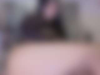 Live cam show with Karen-Rosee - Tiny Tits on Fit Hotties