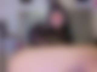 Live cam show with Karen-Rosee - Black Hair on Fit Hotties