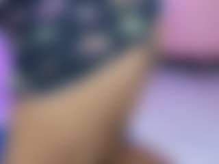 Live cam show with kattysweett - Ebony on Camsoda | colombia