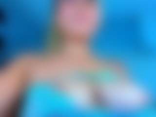 Live cam show with stefanymilk07Curv - Drinking on Stripli.com