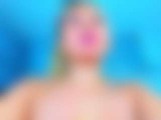 Live cam show with stefanymilk07Curv - Oil on TeamSkeetLive