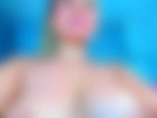 Live cam show with stefanymilk07Curv - Public MILF on Taboo Cams XXX