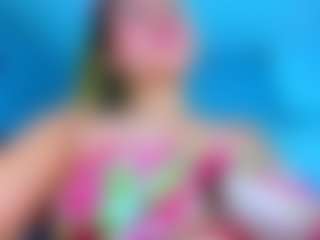 Live cam show with stefanymilk07Curv - Colombia on CamSodaAdn