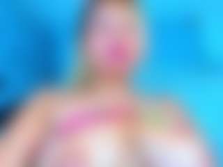Live cam show with stefanymilk07Curv - Brown Eyes Blonde Hair on Fit Hotties