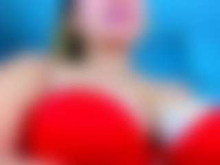 Live cam show with stefanymilk07Curv - Public MILF on CamSodaAdn