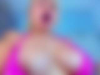 Live cam show with Stefanyhot__ - Latina on CamClone | colombia