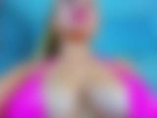 Live cam show with Stefanyhot__ - Blonde Hair Amateur on Camsoda