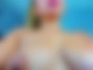 Live cam show with stefanymilk07curv - Blonde Hair MILF on Camming Site