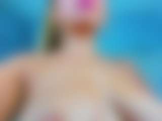 Live cam show with stefanymilk07curv - Petite on Camsoda