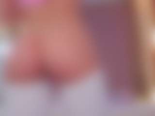 Vesia's Live Sex Cam Show
