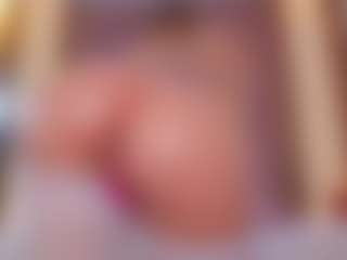 Vesia's Live Sex Cam Show