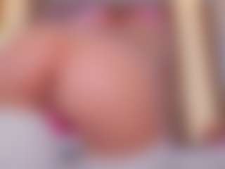 Live cam show with Vesia - Moaning on camwithhim.com