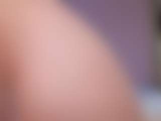 Live cam show with Vesia - Toys on Camversity