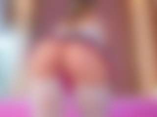 Vesia's Live Sex Cam Show