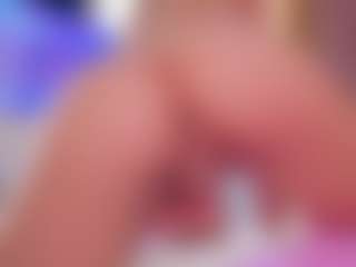 Vesia's Live Sex Cam Show