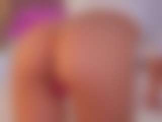 Vesia's Live Sex Cam Show