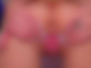 Live cam show with Vesia - Housewife on alttransgirls