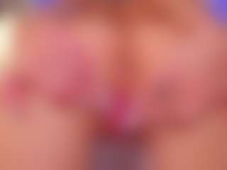 Live cam show with Vesia - Smoking on SpankPalCams
