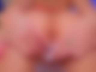 Vesia's Live Sex Cam Show