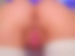 Vesia's Live Sex Cam Show
