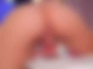 Vesia's Live Sex Cam Show