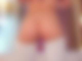 Vesia's Live Sex Cam Show