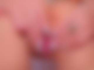 Vesia's Live Sex Cam Show