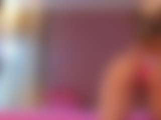 Vesia's Live Sex Cam Show