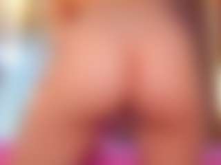 Vesia's Live Sex Cam Show