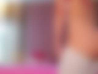 Vesia's Live Sex Cam Show