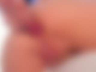 Vesia's Live Sex Cam Show
