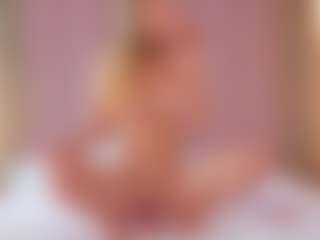 Vesia's Live Sex Cam Show