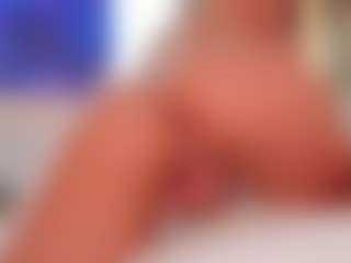 Live cam show with Vesia - Teen (18+) on nudelive.tv