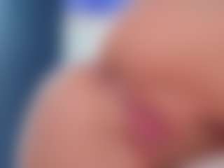 Vesia's Live Sex Cam Show