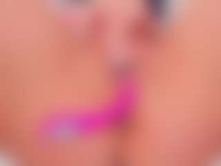 Vesia's Live Sex Cam Show