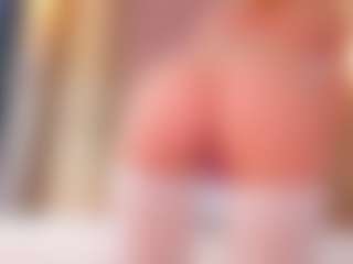 Vesia's Live Sex Cam Show