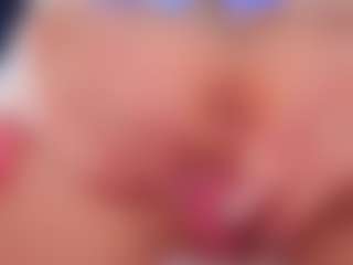 Vesia's Live Sex Cam Show