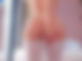 Vesia's Live Sex Cam Show